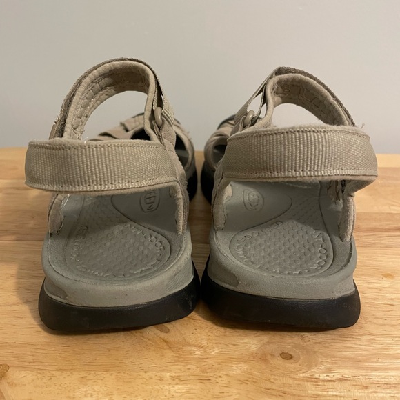 KEEN Rose Womens 8 Beige Suede Strappy Outdoors Hiking Sport Sandals Shoes - Picture 4 of 8